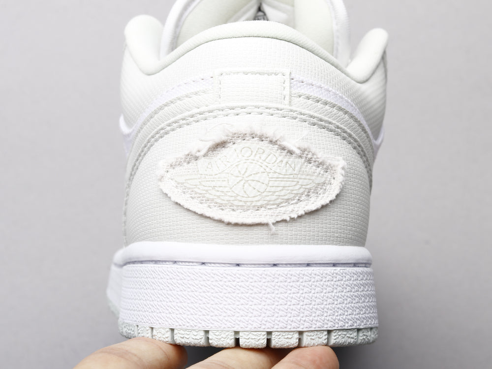 GLM - AJ1 Spruce Aura