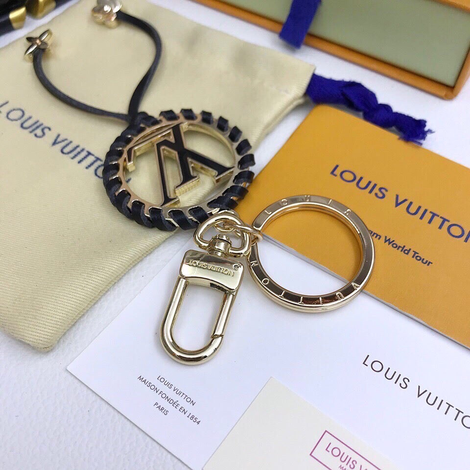 GLM - Top Quality Keychains LUV 006