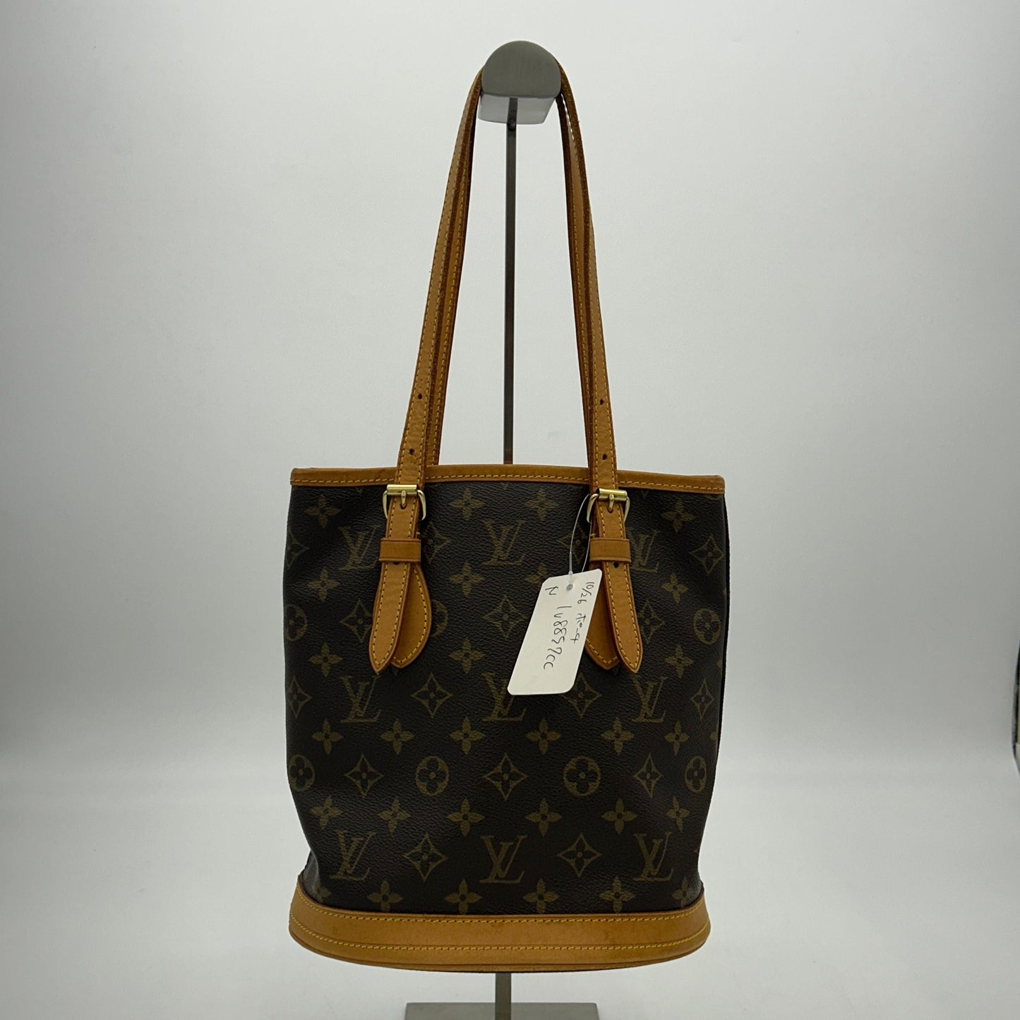 LOUIS VUITTON Monogram Bucket PM Shoulder Bag lv8857cc