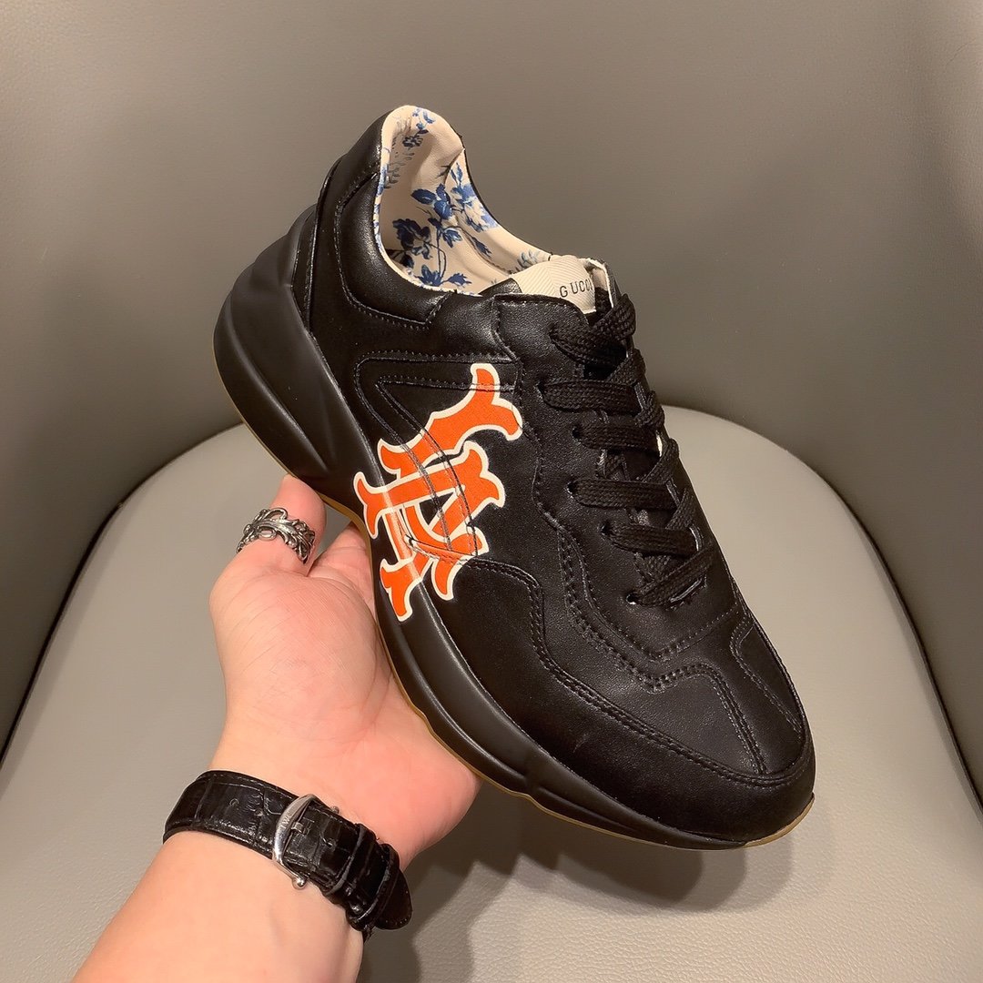GLM-GCI  RHYTON VINTAGE TRAINER LOGO BLACK SNEAKER 144
