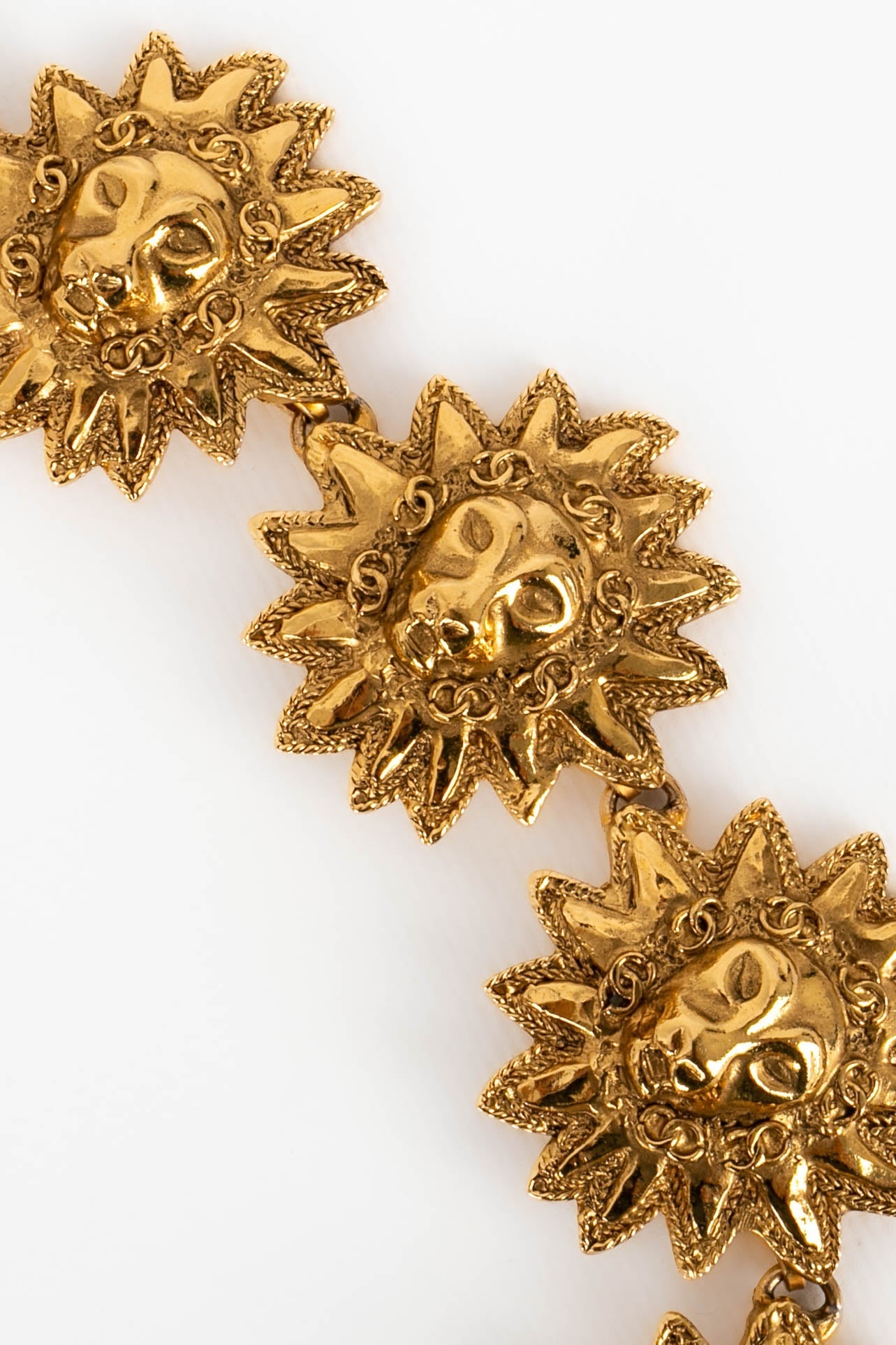 Ceinture "tÃªtes de lion" Chanel