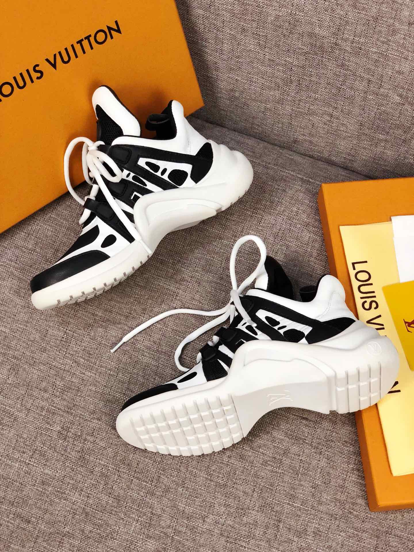 GLM - LUV Archlight Black White Sneaker