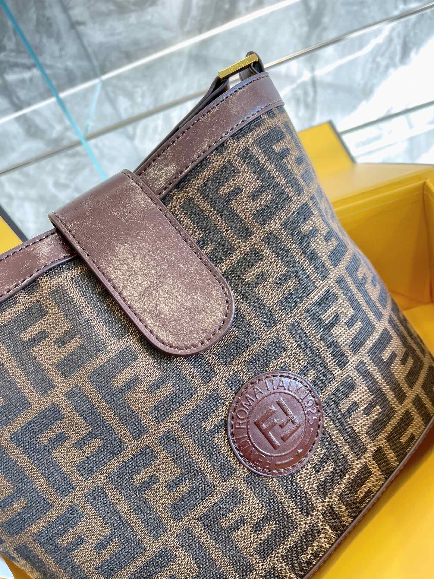 GLM - Top Quality Bags FEI 144