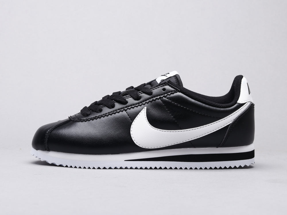 GLM - NKE A generation of black and white leather