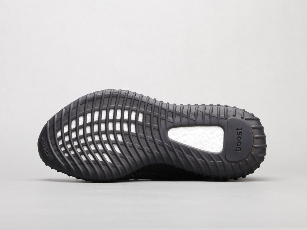 GLM - Yzy 350 Black Starry Sneaker