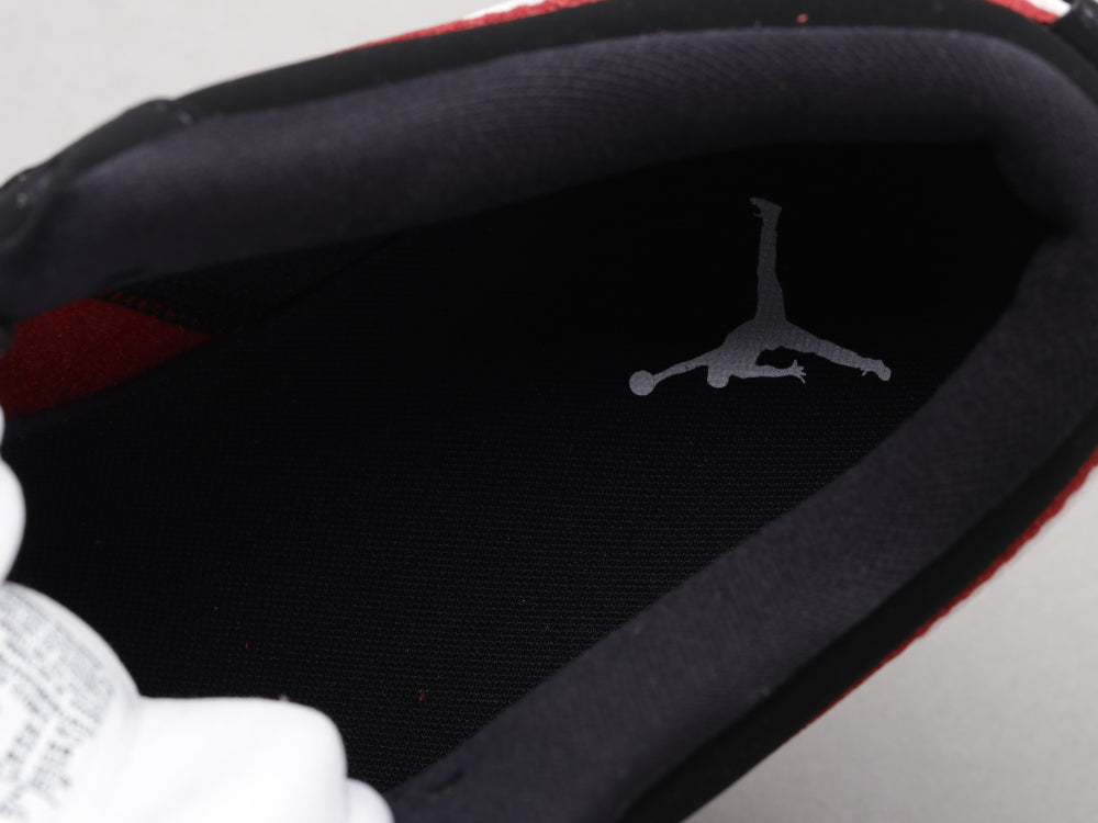 GLM - AJ1 Chicago black and white red
