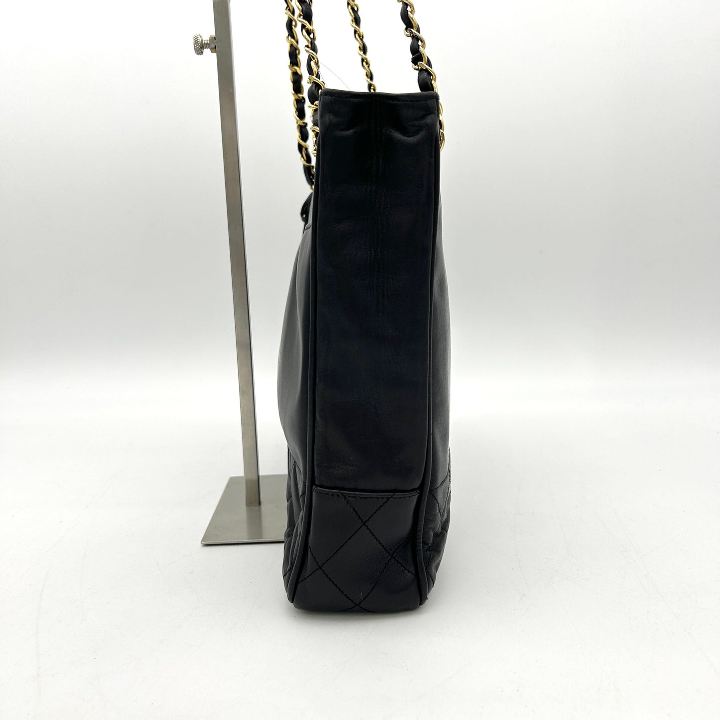 Vintage cc chain leather tote Chanel Black in Leather ch11104cc