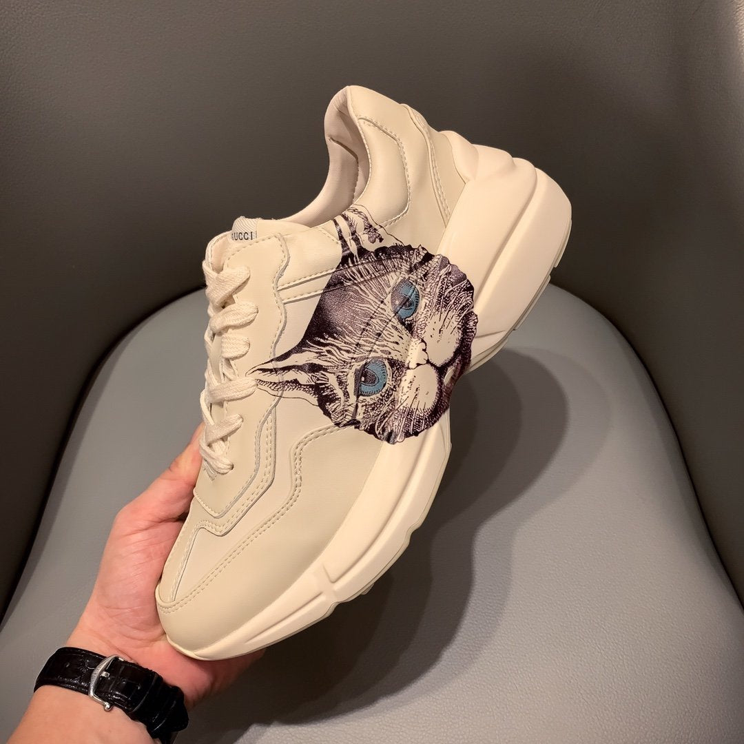 GLM-GCI  RHYTON SNEAKER WITH CAT  134