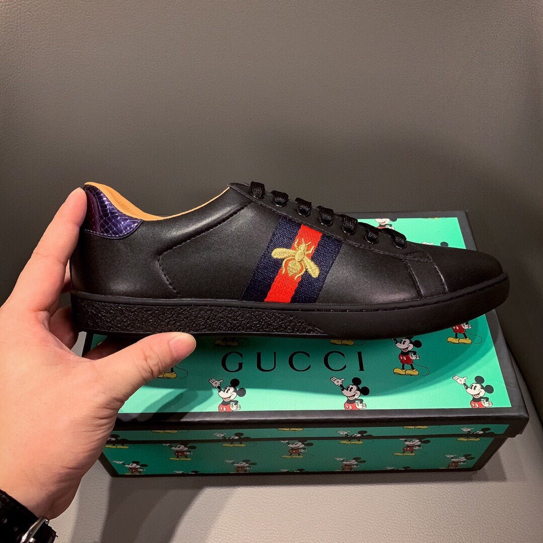 GLM-GCI  Ace Embroidered  Bee  SNEAKER 124