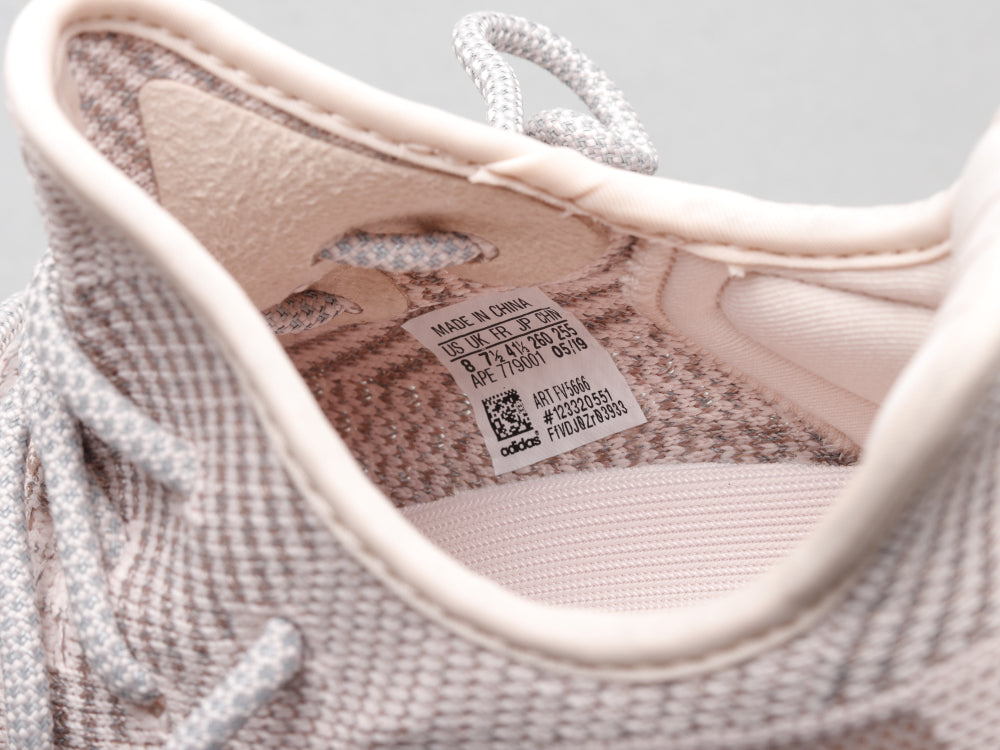 GLM - Yzy 350 Light Pink Sneaker