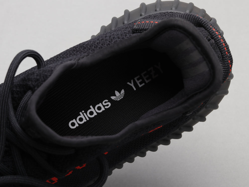 GLM - Yzy 350 Black And Red Sneaker