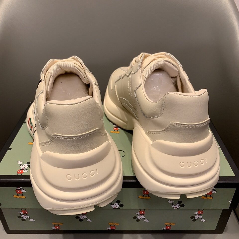 GLM-GCI  RHYTON SNEAKER WITH RIDE A HORSE 132