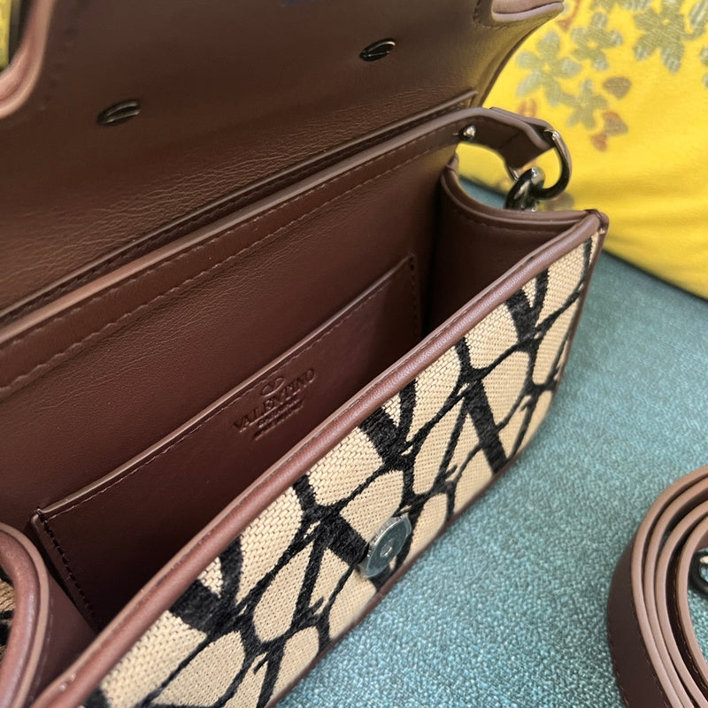 GLM - VEL Bags - 411