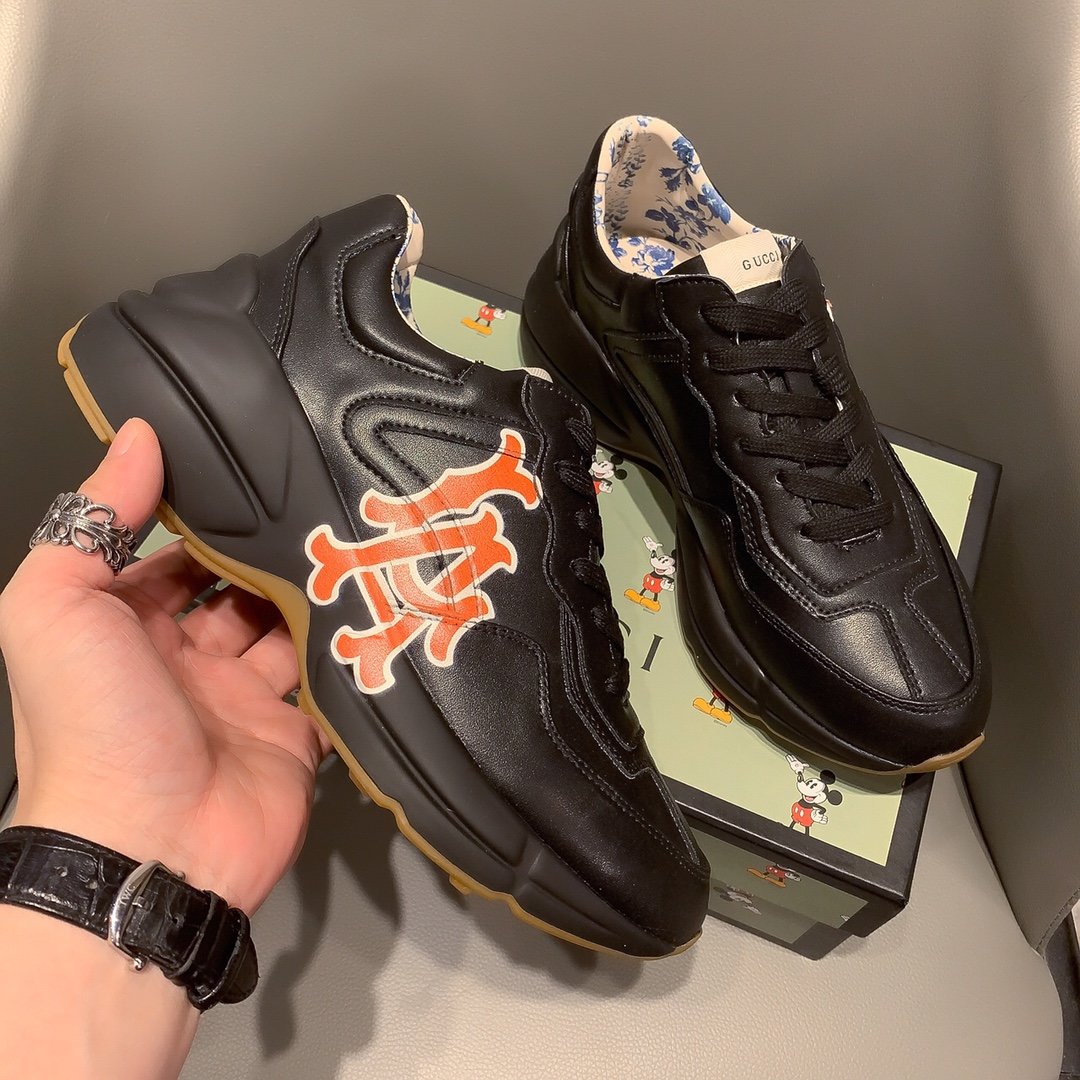 GLM-GCI  RHYTON VINTAGE TRAINER LOGO BLACK SNEAKER 144