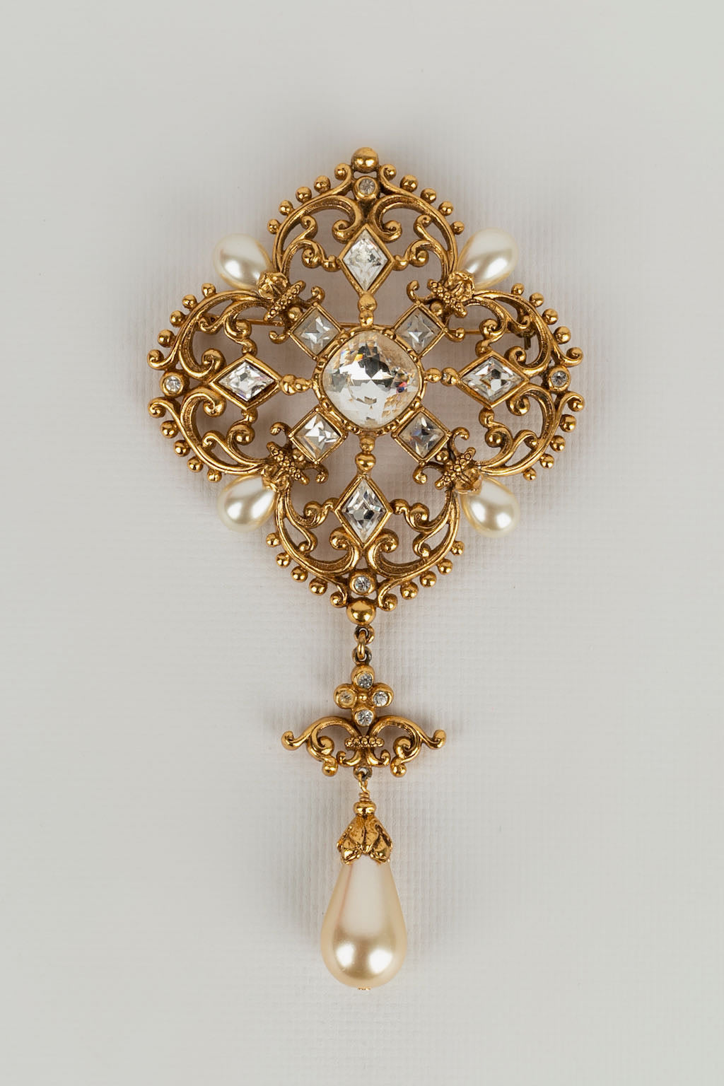 Imposante broche dorÃƒÆ’Ã‚Â©e Dior