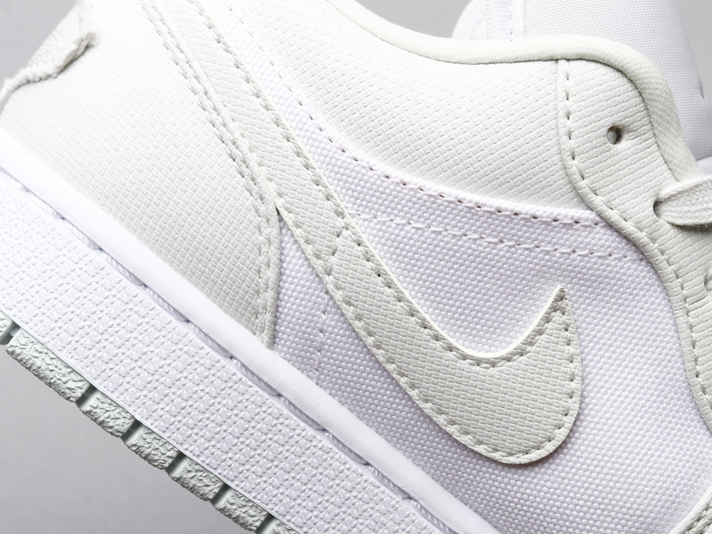 GLM - AJ1 Spruce Aura