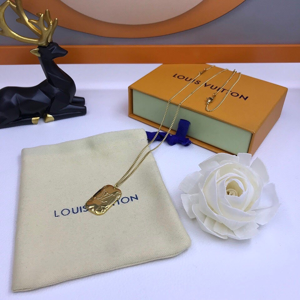 GLM - Top Quality Necklace LUV014