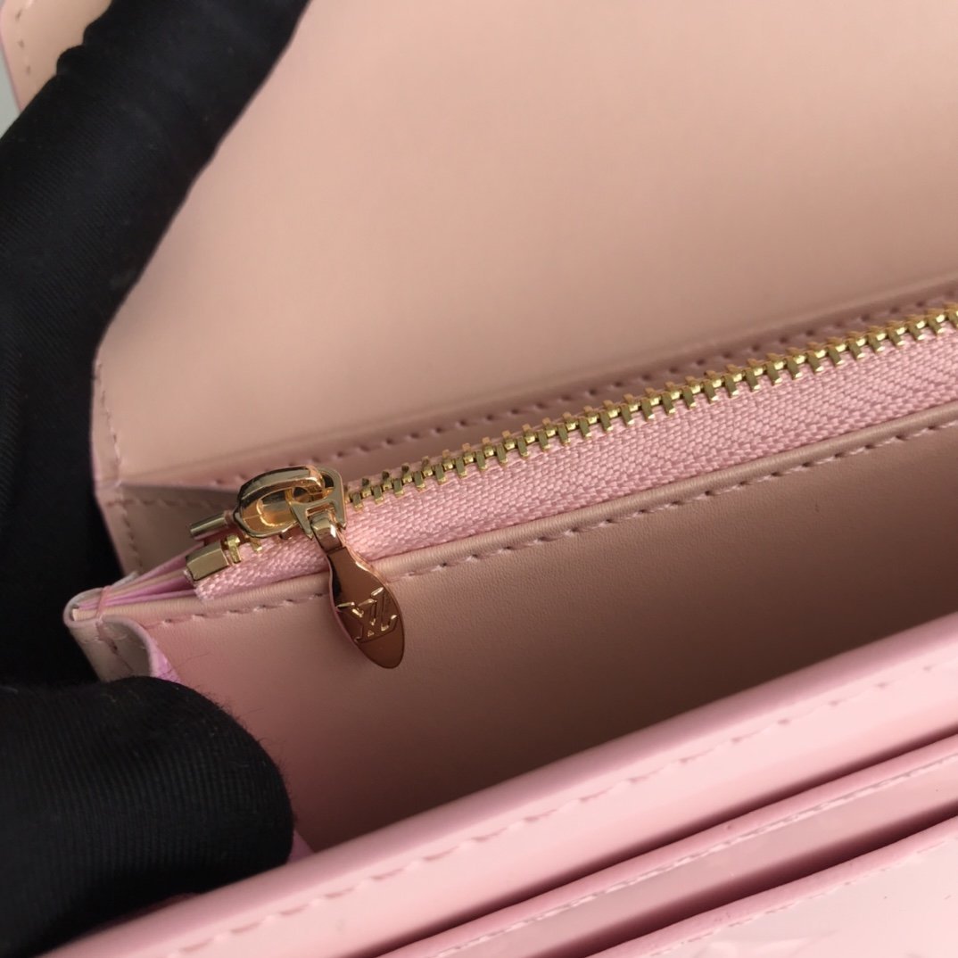 GLM - Top Quality Wallet LUV 005