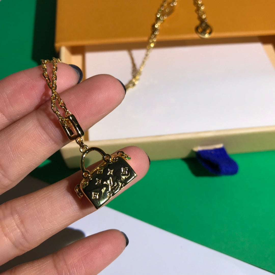 GLM - Top Quality Necklace LUV027