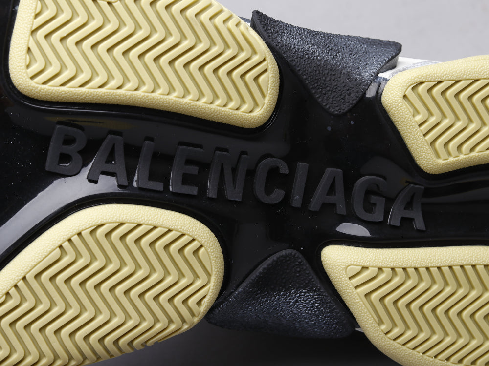 GLM - Bla Triple-S Black And White Sneaker