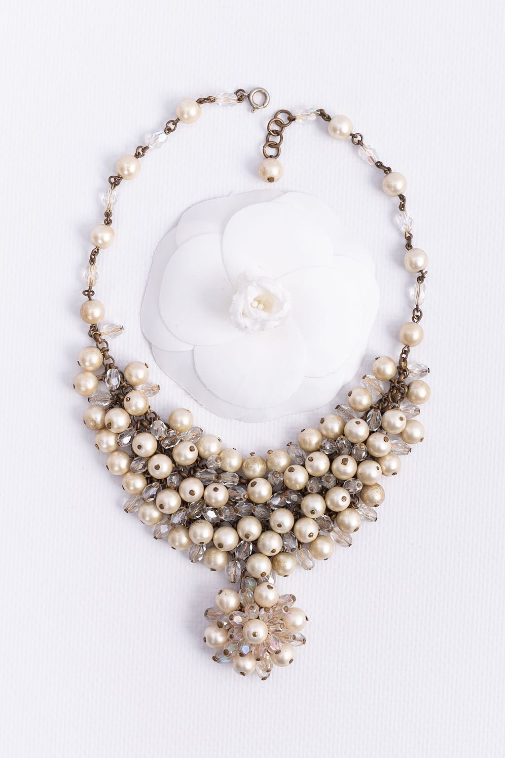 Collier de perles nacrÃ©es Chanel (Non signÃ©)
