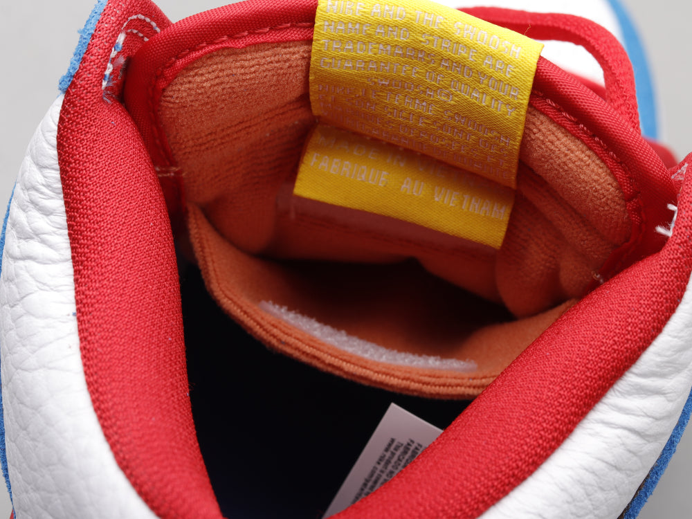 GLM - NKE SB Dunk ???DoraeGLMn??? jingle cat