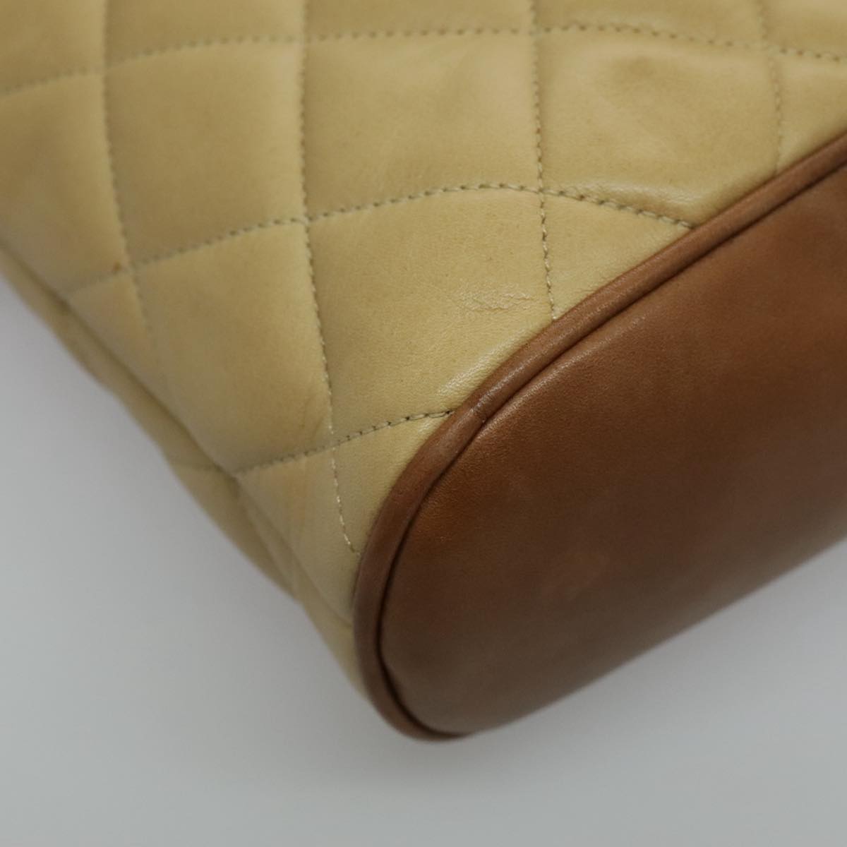 CHANEL Chain Shoulder Bag Lamb Skin Beige Gold CC 95932