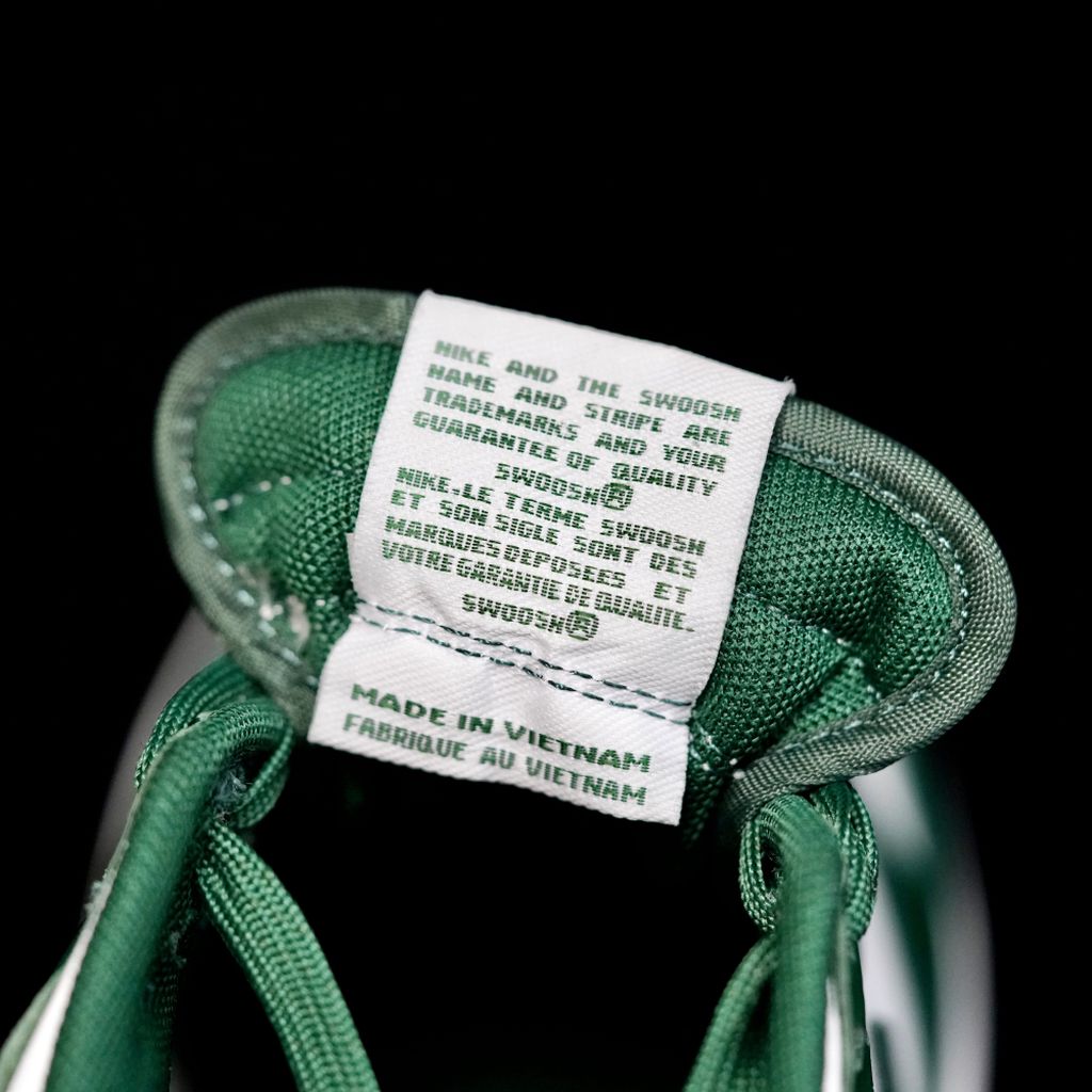 GLM - NKE Varsity Green green