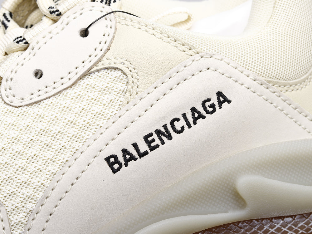 GLM - Bla 19SS Air Cushion White Sneaker