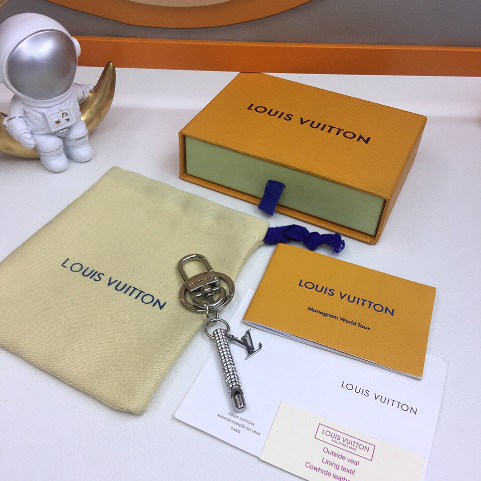 GLM -Top Quality Keychains LUV 072