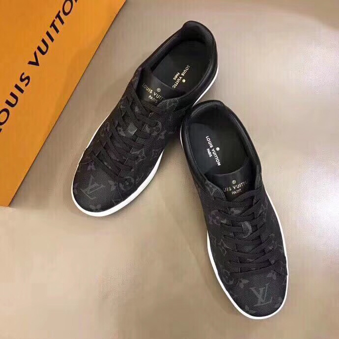 GLM - Top Quality Luv Sneaker 060