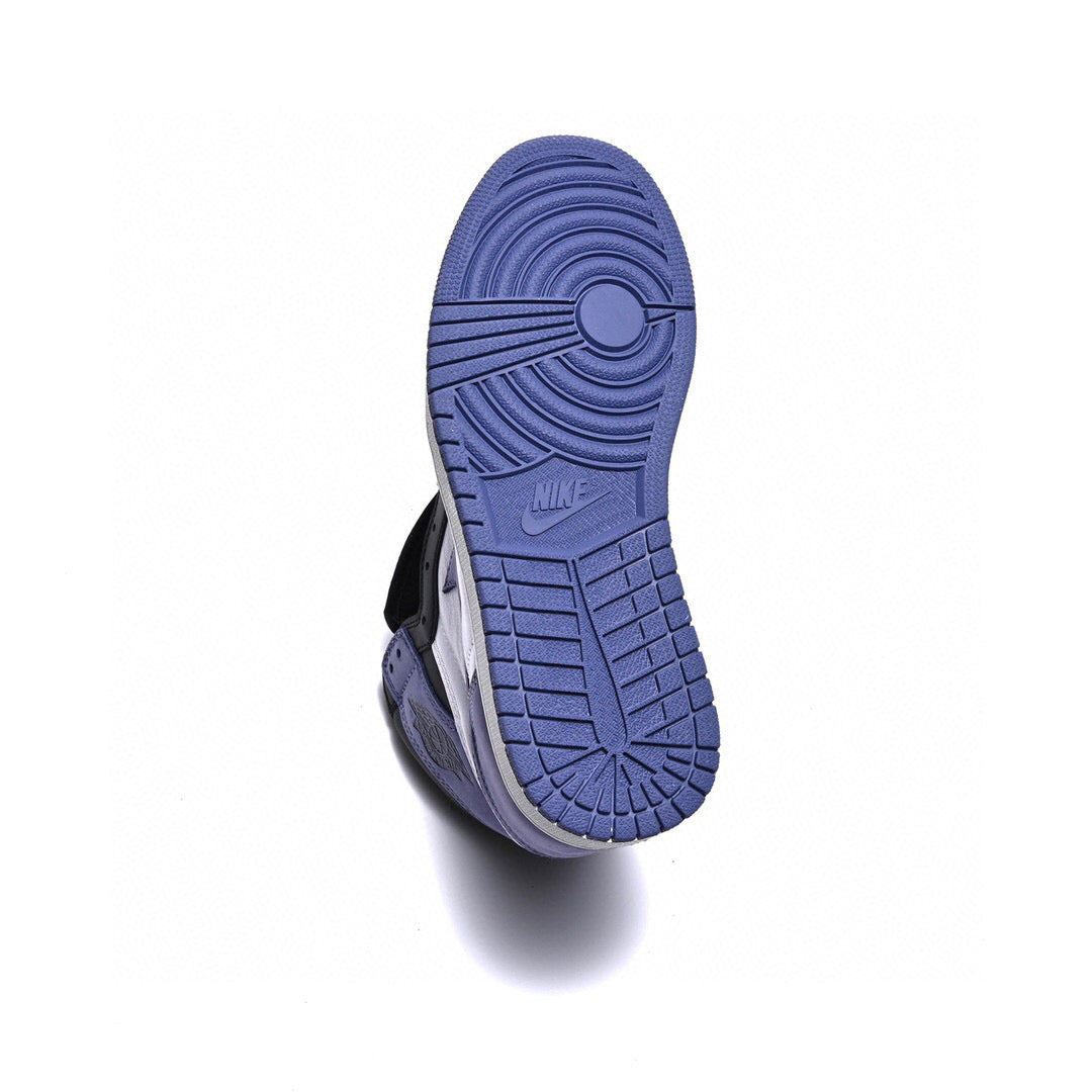 GLM - AJ1 High Six-time winner of Blue GLMon