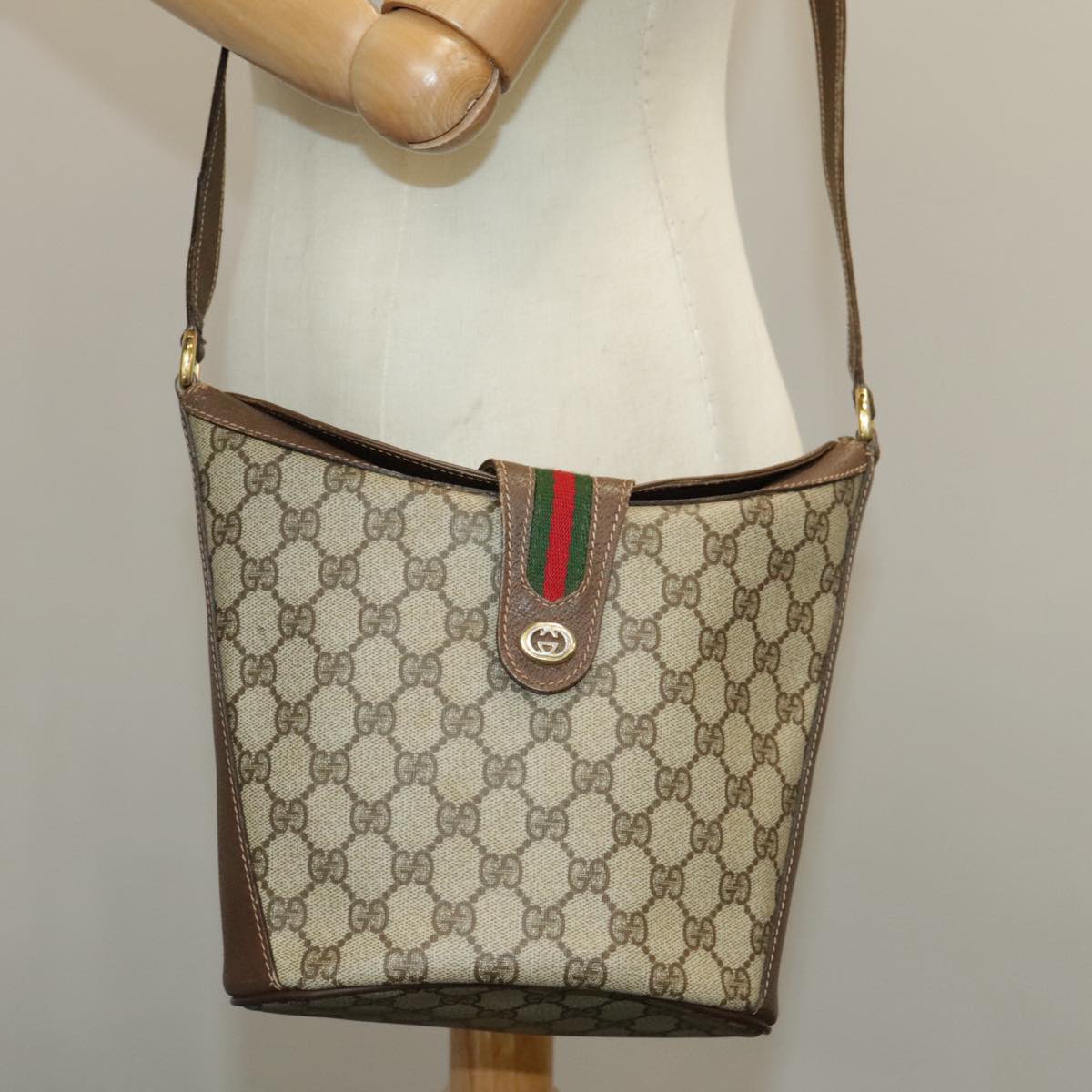 GUCCI GG Supreme Shoulder Bag PVC Beige Gold Web Sherry Line 98280