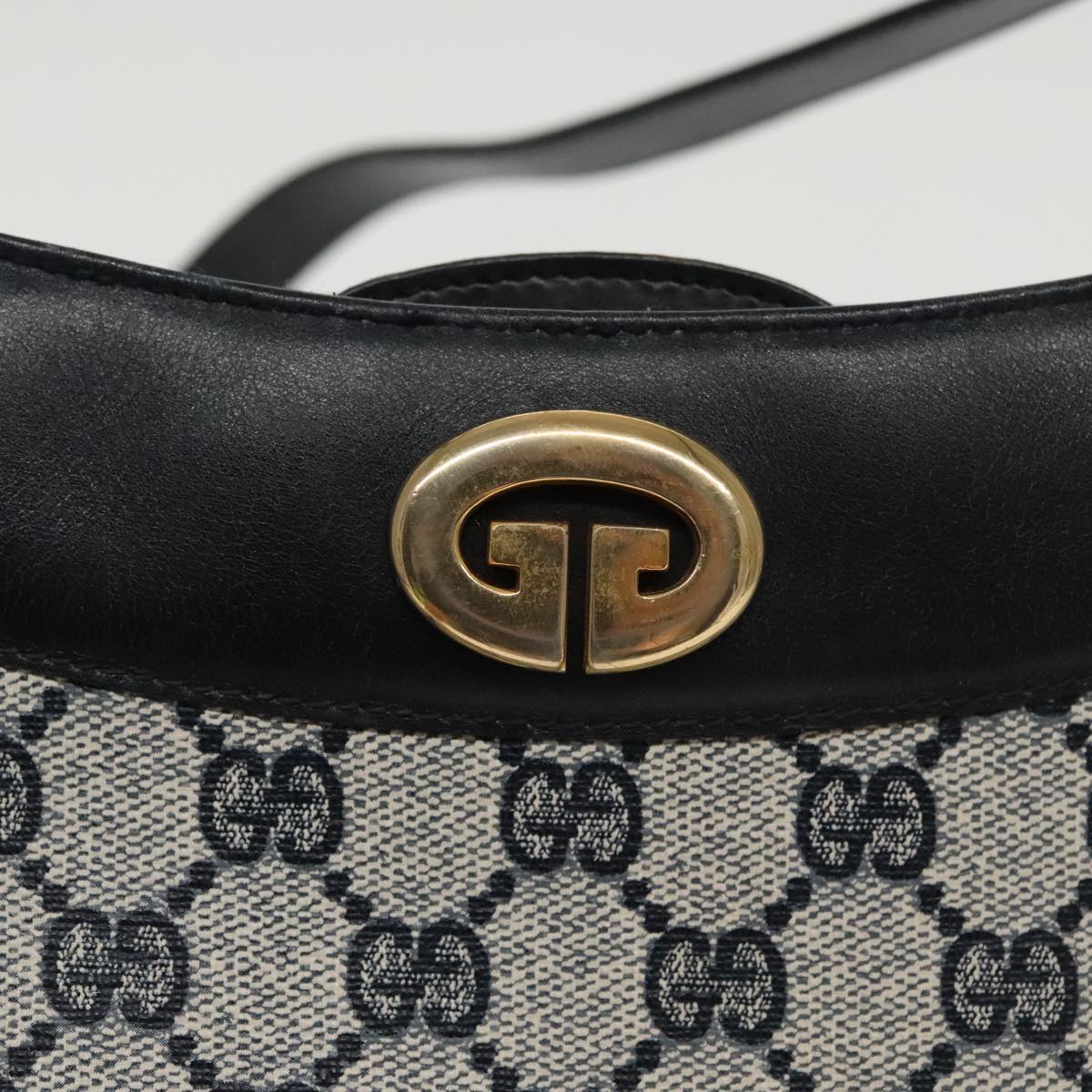 GUCCI GG Supreme Shoulder Bag PVC Leather Navy Gold 98370