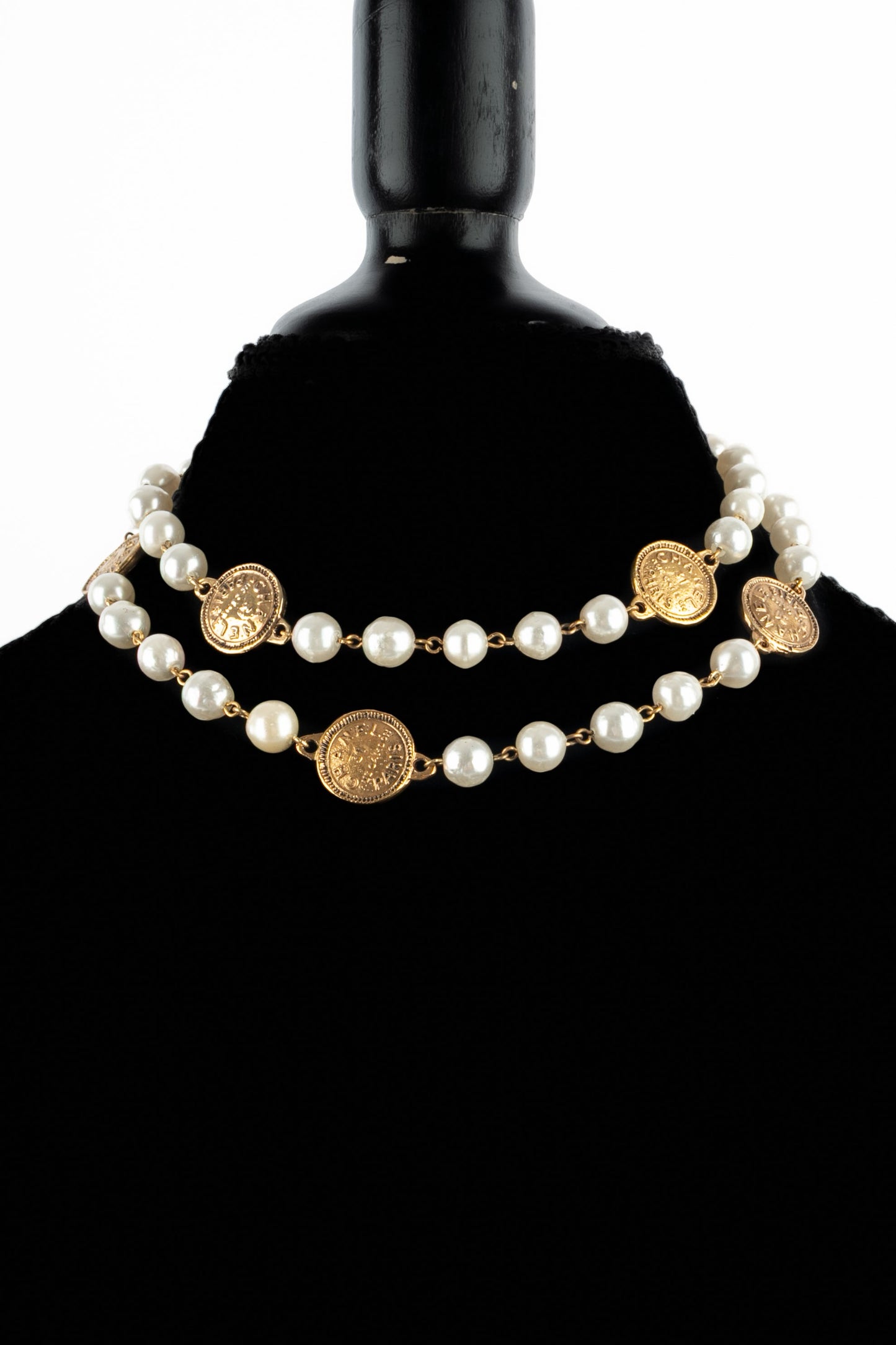Collier de perles Chanel 1980's