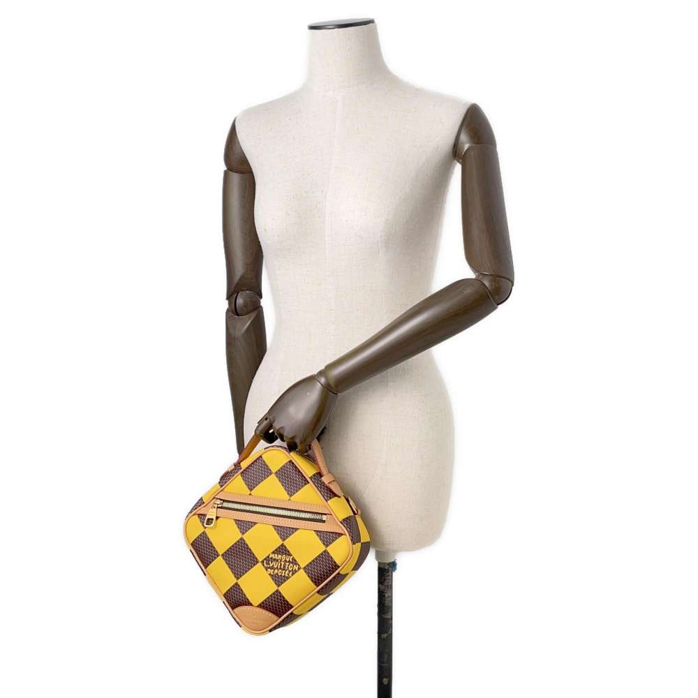 LOUIS VUITTON Chess Messenger JauneMatt N40562 Damierãƒ»Pop
