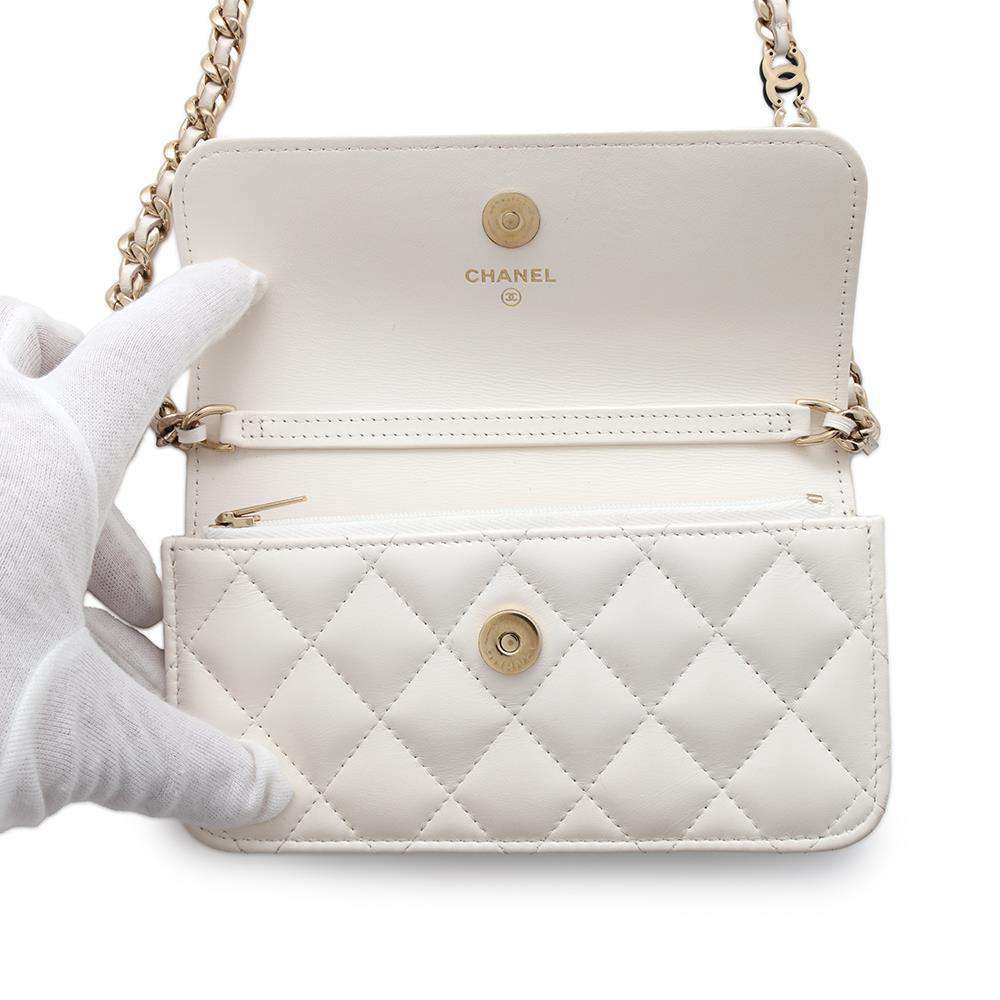 CHANEL Chain wallet White  Shiny Calf Leather