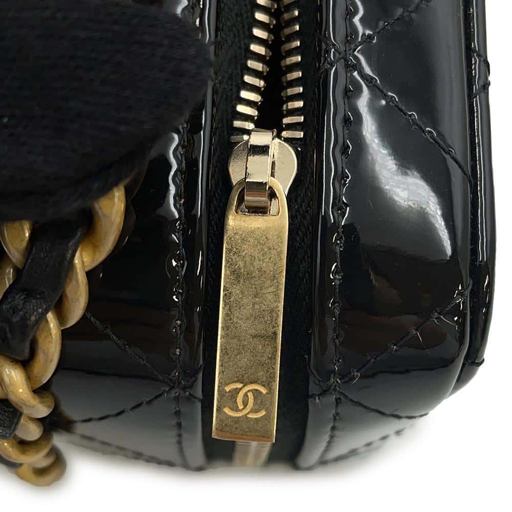 CHANEL Chain Vanity BlackAP2874 Patent Calf Leather