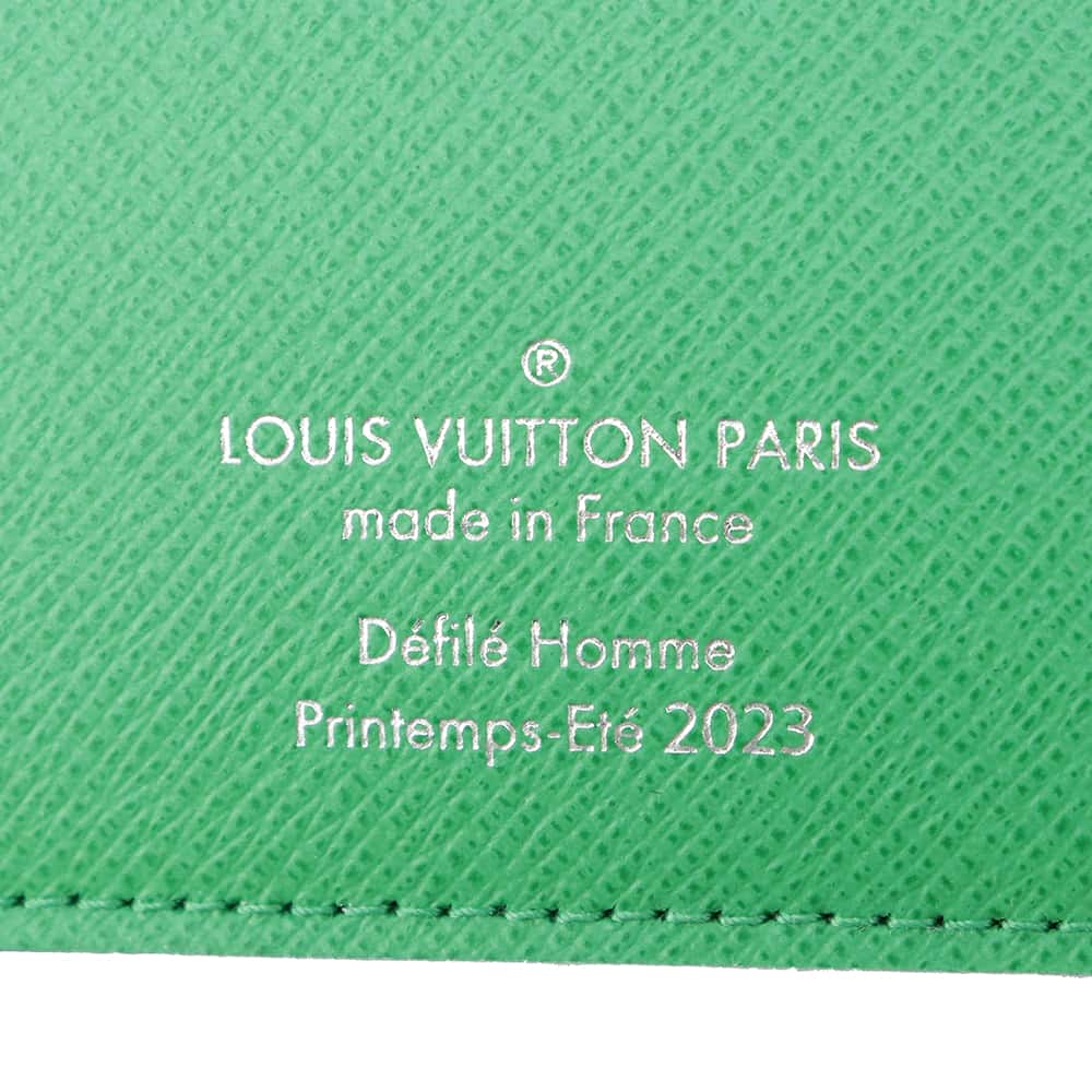 LOUIS VUITTON Portefeuille Brazza NM White/Multicolor M82011 Monogramãƒ»Comic