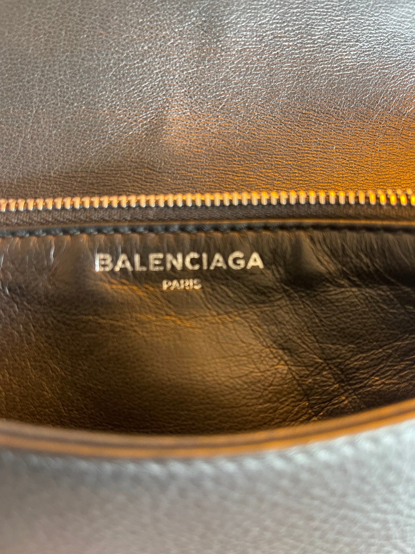 Balenciaga Everyday Soulder Bag