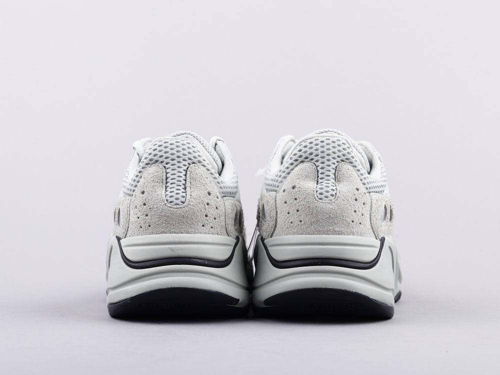 GLM - Yzy 700 Salt Sneaker