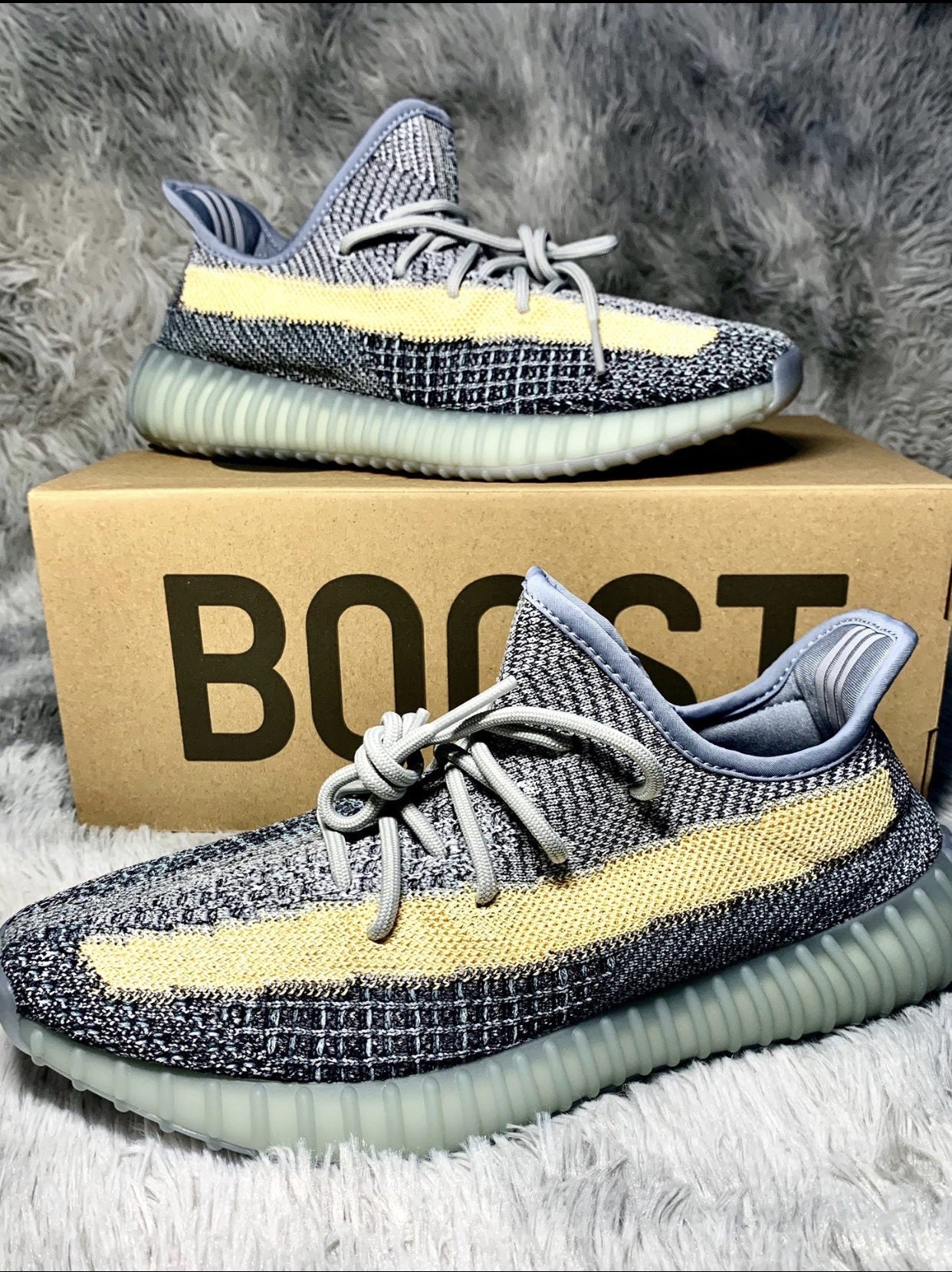 GLM - Yzy 350 Washed Tannins Sneaker