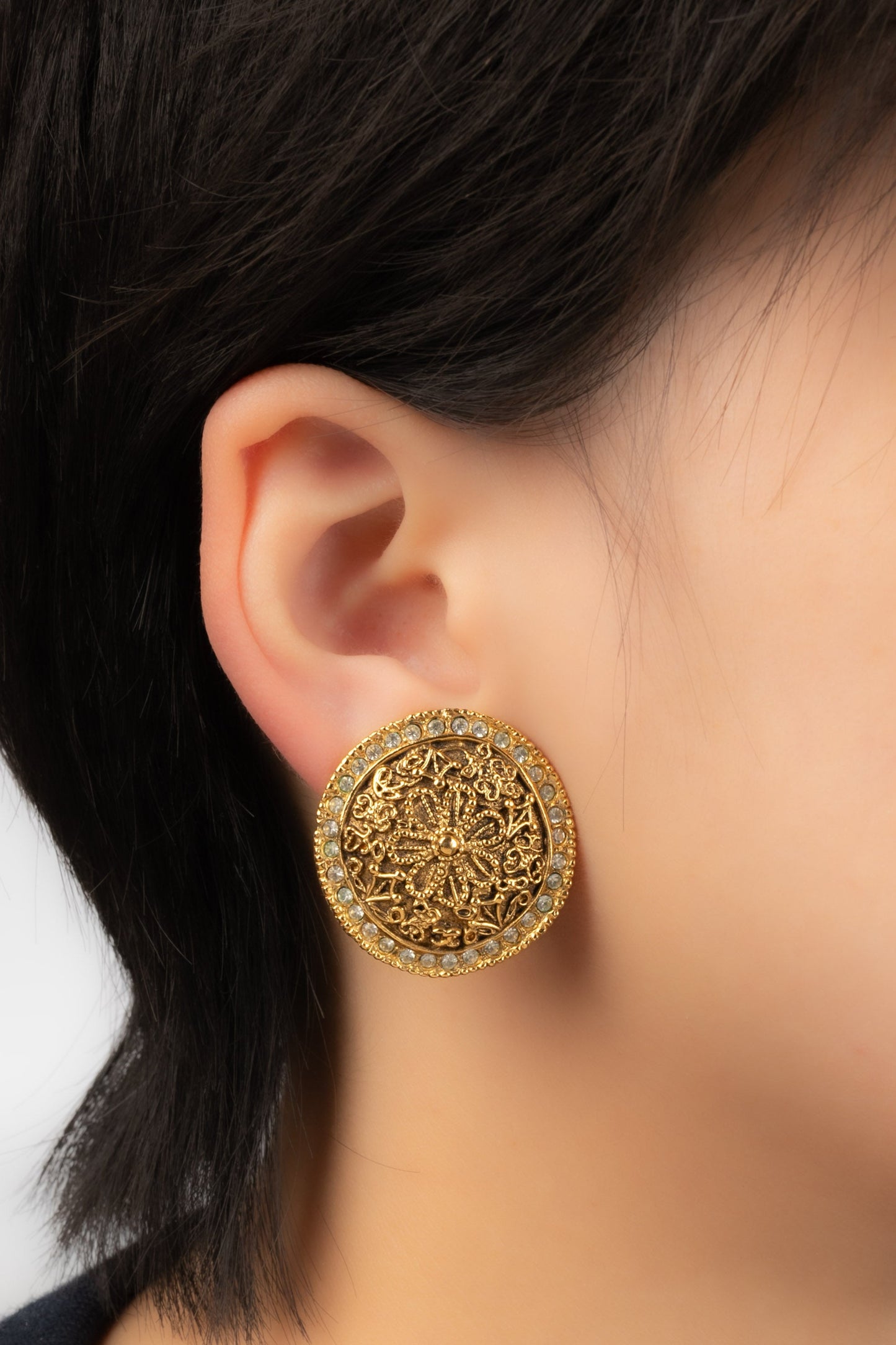 Boucles d'oreilles dorÃ©es Chanel