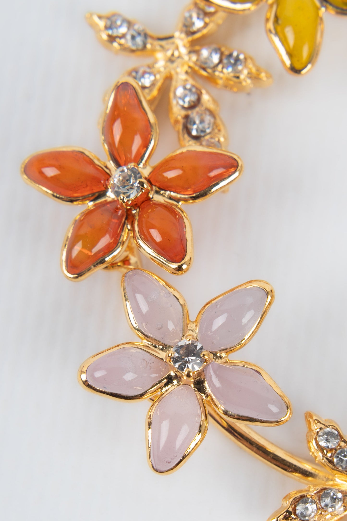 Collier Augustine