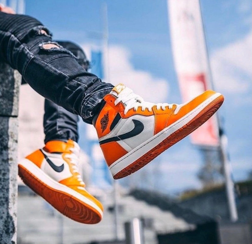 GLM - AJ1 white buckle