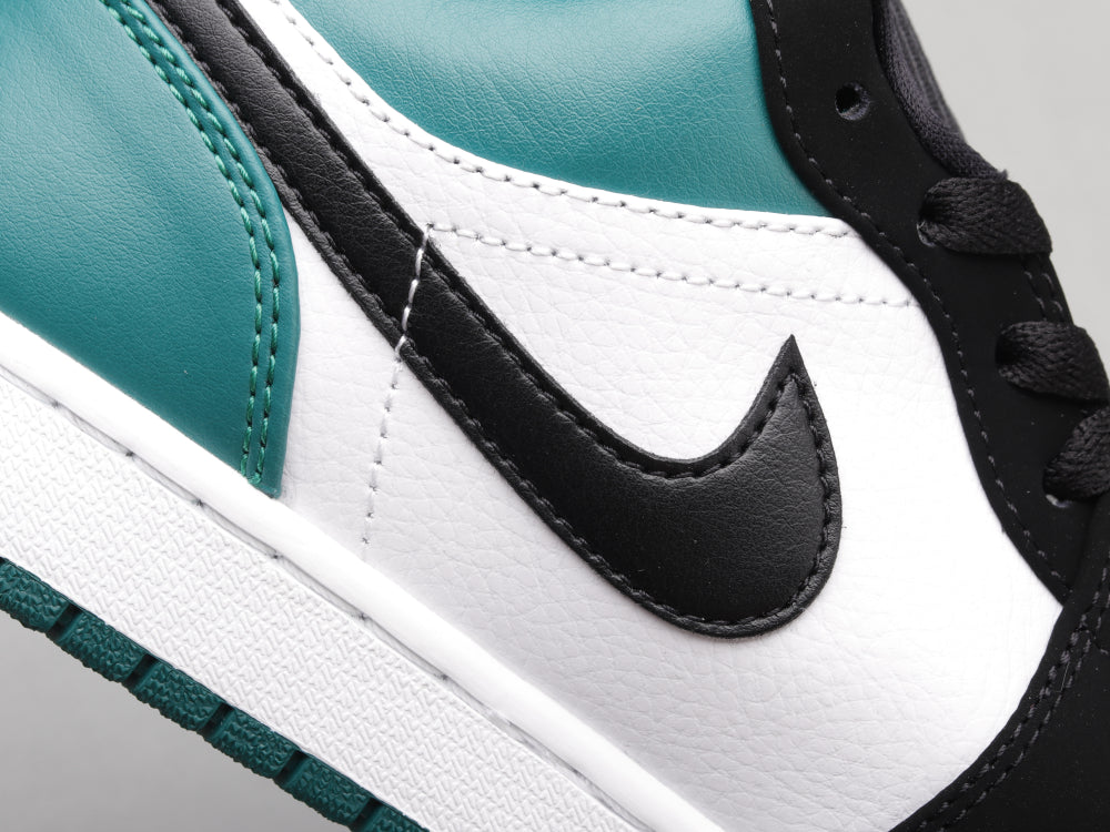 GLM - AJ1 black and green toes