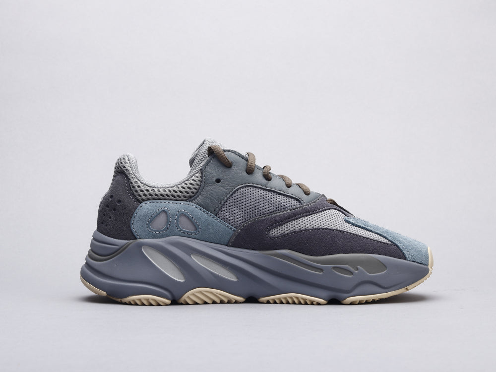 GLM - Yzy 700 Teal BLue Sneaker