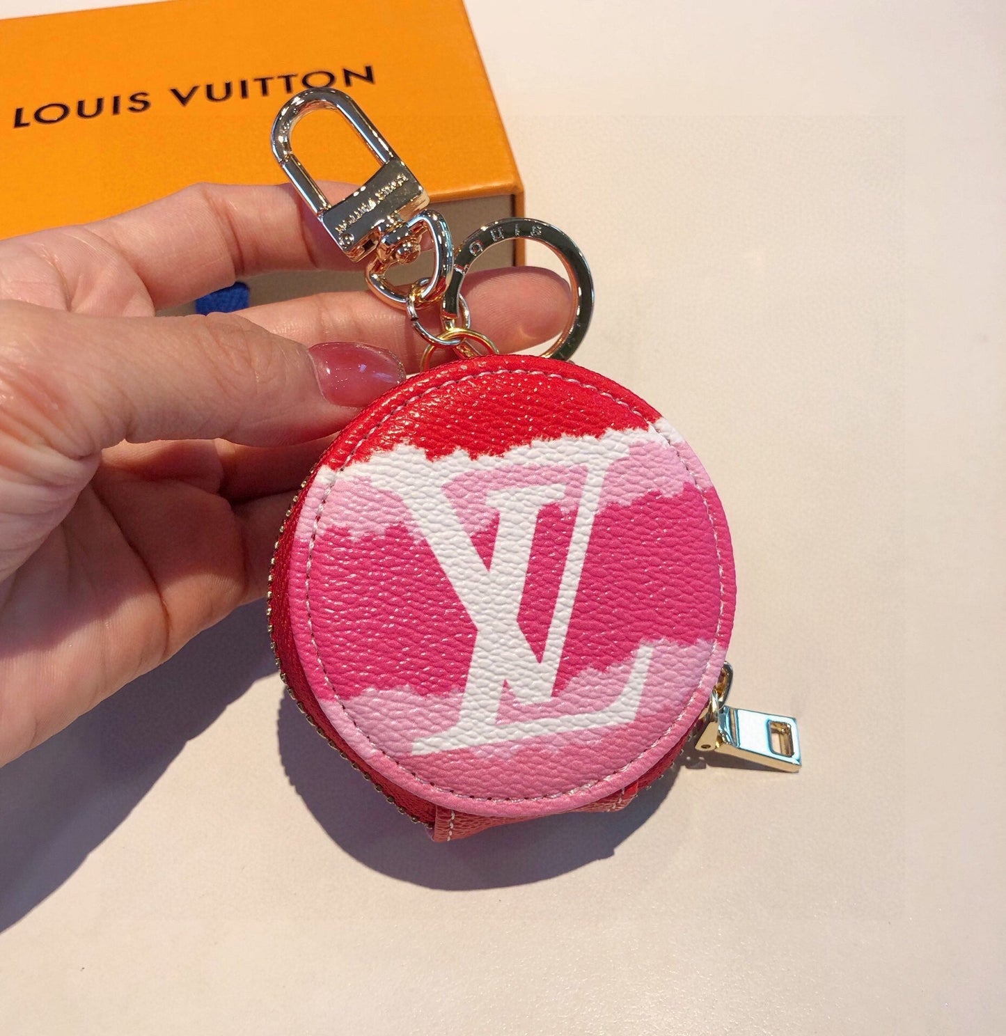 GLM -Top Quality Keychains LUV 059