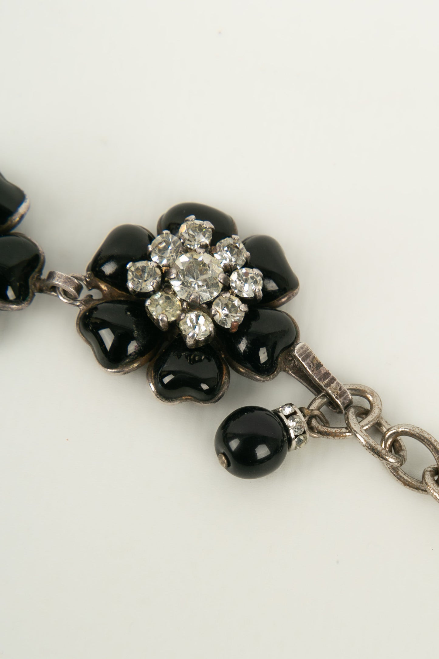 Collier camÃƒÆ’Ã‚Â©lias en pÃƒÆ’Ã‚Â¢te de verre Chanel