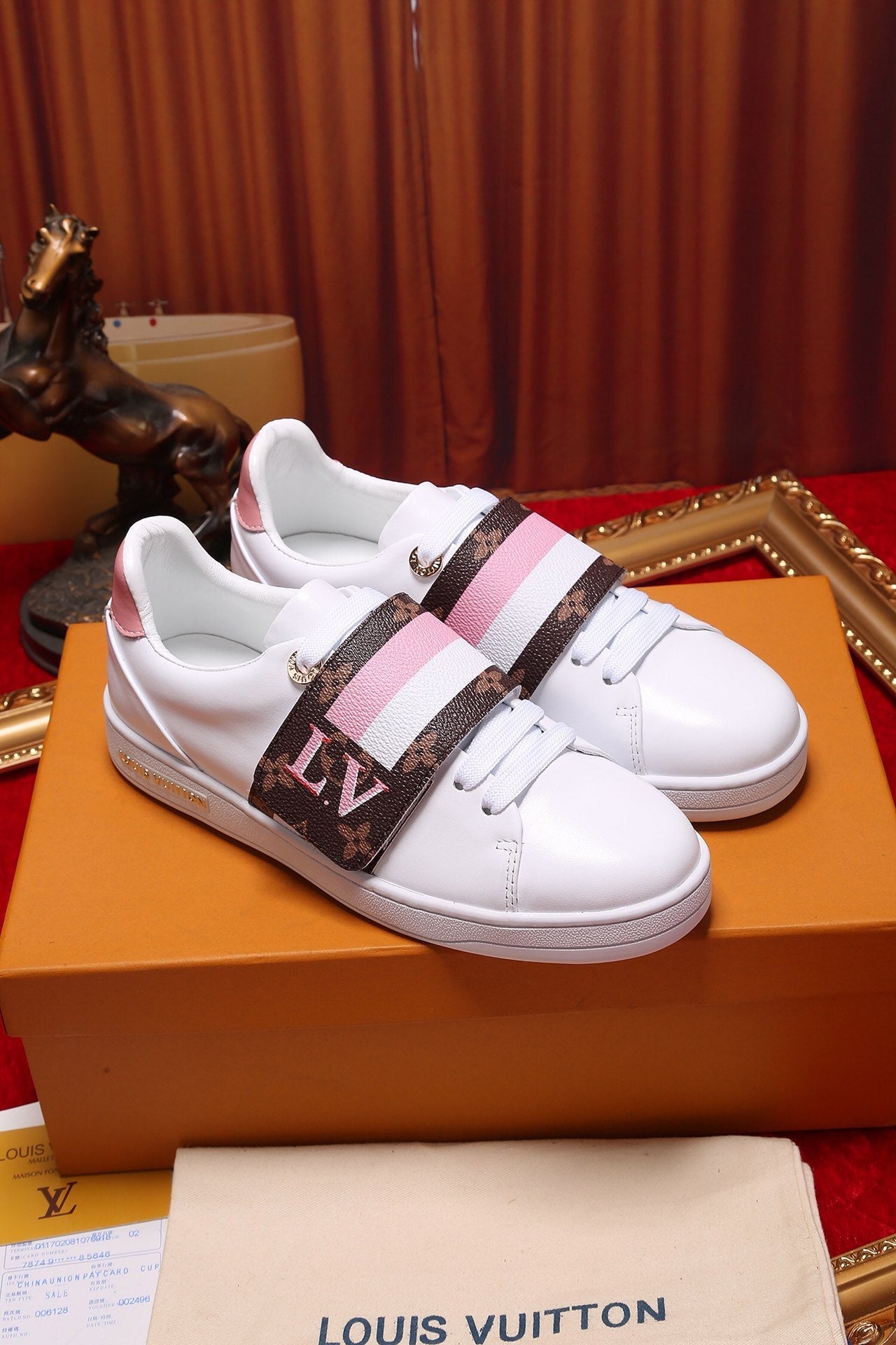 GLM - LUV Font Row Pink Sneaker